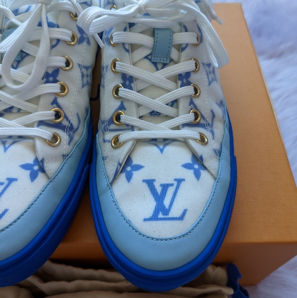 Louis Vuitton Sneakers. - Picture 6 of 11